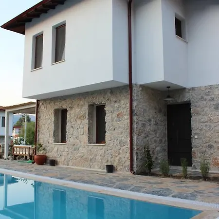 Villa Summer
